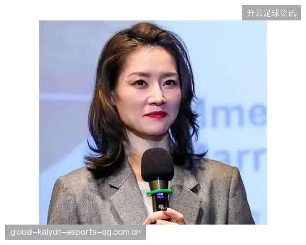 “盘点奉献球员唯独跳过李娜？”央视解说引争议，郑洁当场沉默无言——网络热议与深度解析